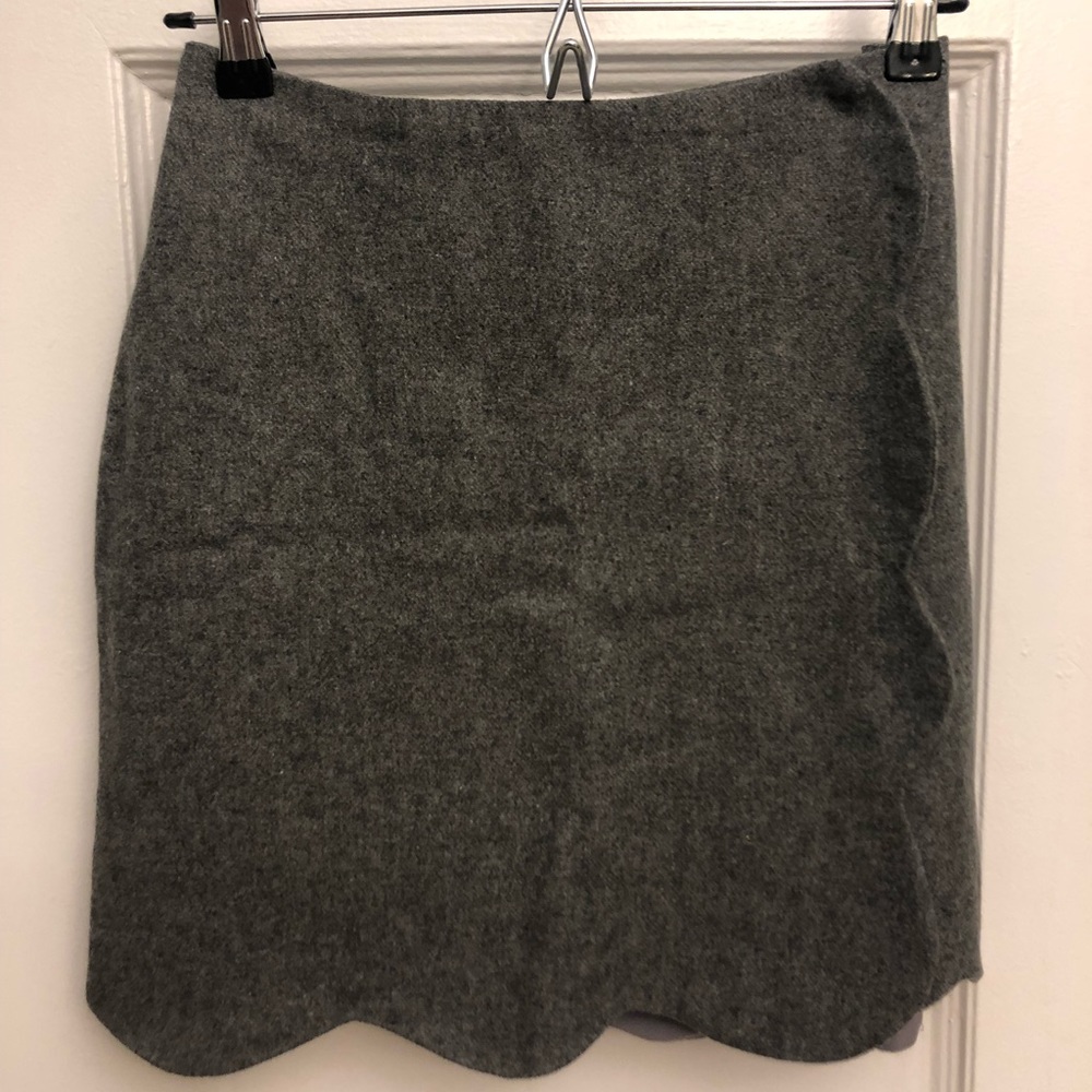 Women’s Gray Scalloped Skirt
